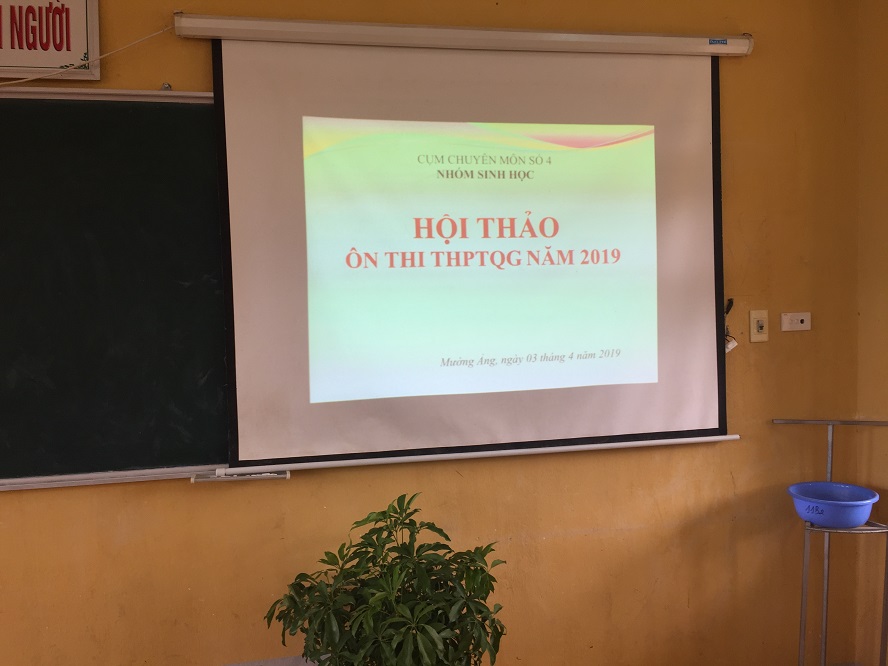 Sinh hoạt chuyên môn nhóm Hóa